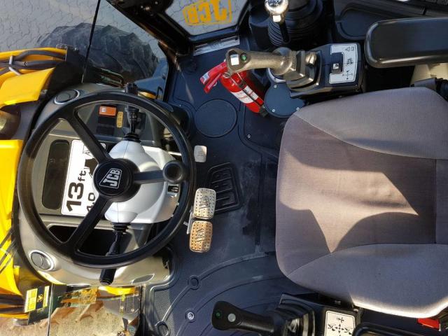 Photo tractopelle JCB 3CX image 4/6