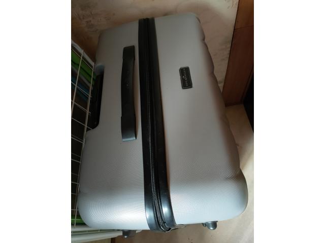 Photo très grande valise neuve image 4/4