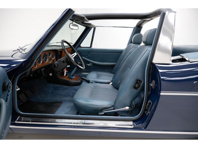 Photo Triumph Stag '74 CH64lbw image 4/6