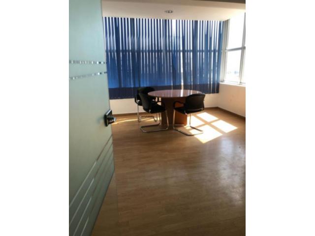 Photo un Bureau très professionnel  de 94 m² en location image 4/5
