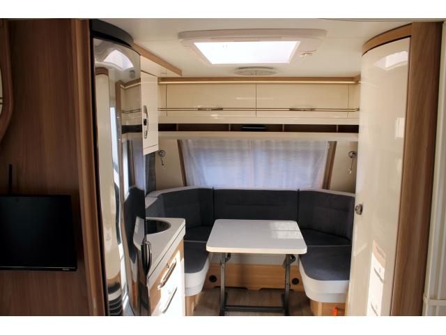Photo URGENT! BELLE CARAVANE EN TRES BON ETAT image 4/6