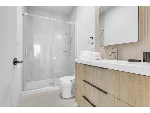 Photo Vallem sur l'eau, condos neufs à louer Otterburn Park (Quebec) image 4/6