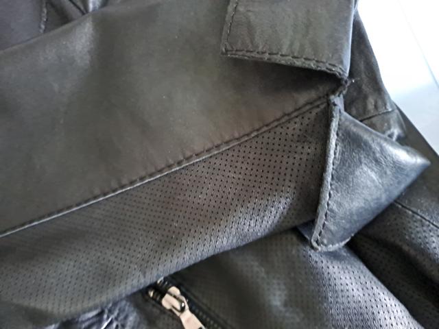 Photo Veste courte en cuir fin (peau d'agneau) noire, taille 42 image 4/6