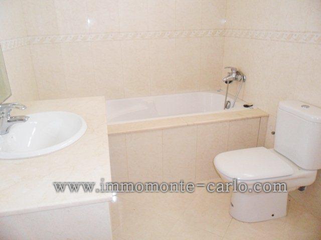 Photo Villa avec chauffage et piscine à louer au quartier  Souissi image 4/4
