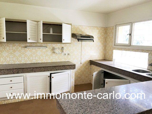 Photo Villa avec grand jardin à louer à Souissi RABAT image 4/6