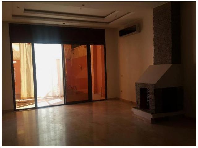 Photo Villa contemporain de 354m² à targa image 4/6
