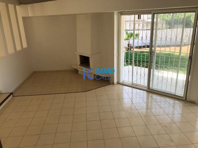 Photo Villa de 600 m² en location bien située à Hay Riad image 4/6