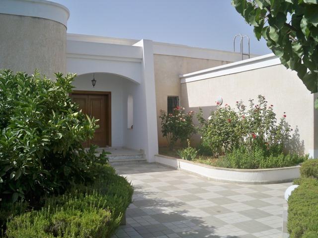 Photo Villa El Borj ref AV813 Ariana image 4/6