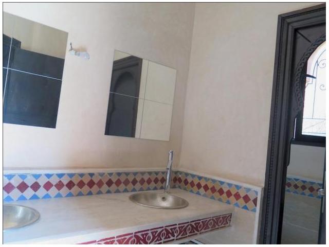 Photo Villa vide vc piscine sur la Rte de Fes image 4/6