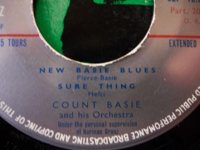 Photo Vinyl Count BASIE and his orchestra image 4/4