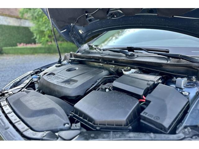 Photo Volvo V40 2.0 T2 Sport Edition - 10 2018 image 4/6