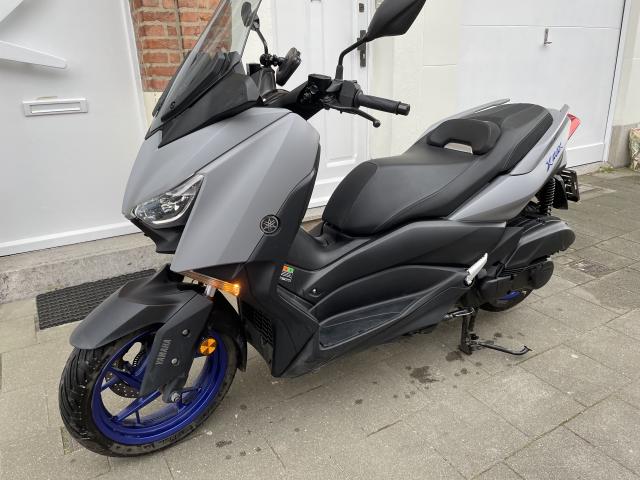 Photo Yamaha xmax 125 ICON GREY image 4/4