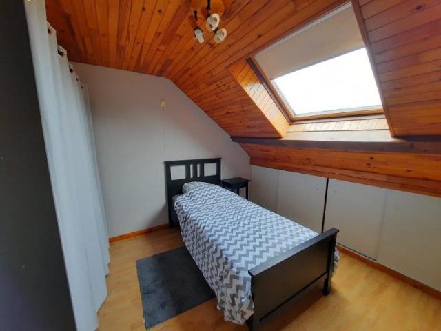 Photo 6880 ACREMONT : appartement 2e étage, 1ch, +-45m² avec grenier et parking. image 5/6