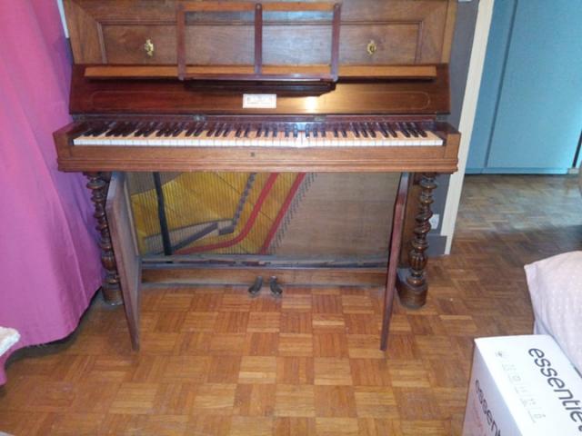 Photo A DONNER VIEUX PIANO image 5/5