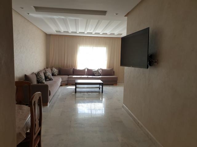 Photo À louer : Bel appartement meublé à Harhoura – Vue piscine image 5/6