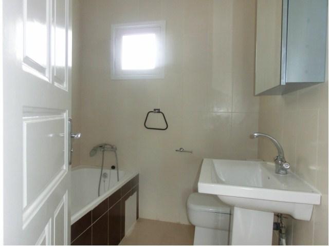 Photo A louer pour la saison estivale un joli appartement à Chott Mariem image 5/6