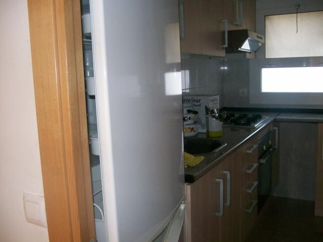 Photo A LOUER ROSES APPARTEMENT T3 AVEC PISCINE ET PARKING COM. image 5/6