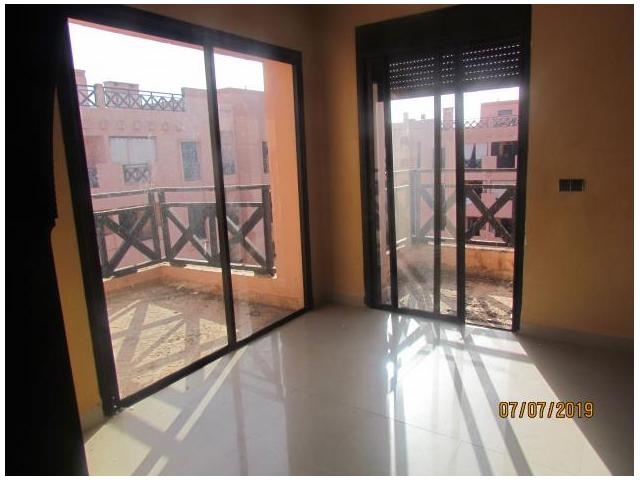 Photo A VENDRE bel APPARTEMENT 120M 3 façades situé à premium village Marrakec image 5/6