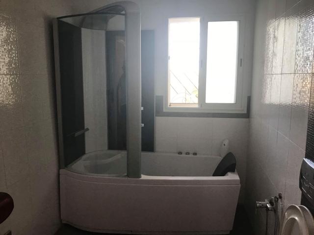 Photo A vendre Complexe habitation Haut Standing (Villa + 6 Appartements et Un studio) Ben Arous  à Tunisi image 5/6