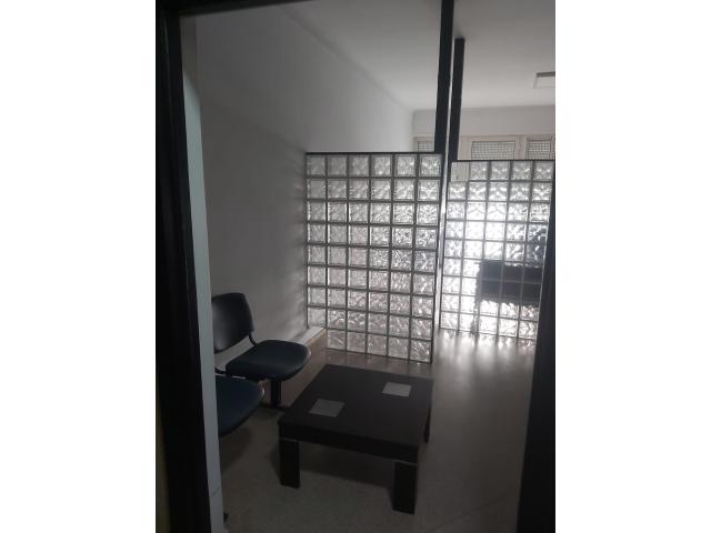 Photo À Vendre – Bureau de 81 m² au Centre-Ville de Rabat image 5/6