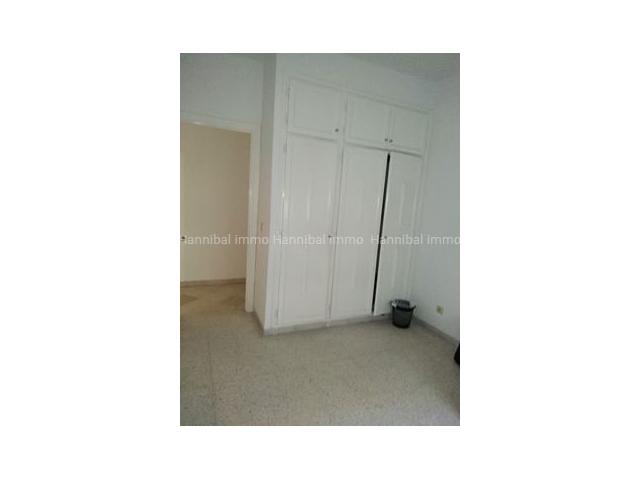 Photo A vendre un appartement S+3 à la cité el wahat image 5/6