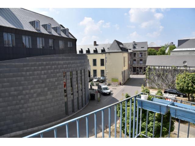 Photo Appartement 2 ch, balcons et parking à louer à Namur image 5/6