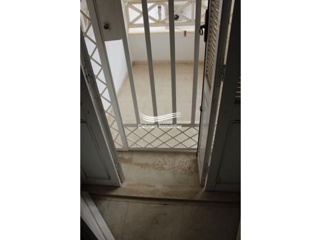 Photo Appartement à vendre à khzema Est image 5/6