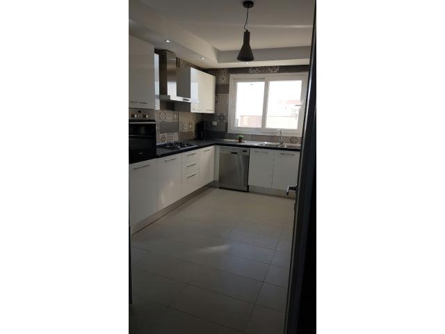 Photo Appartement duplex neuve 4ch jardin piscine salle de sport full commodités image 5/6