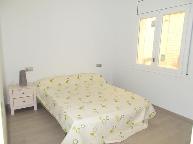 Photo Appartement F2 avec vue mer située en premiere ligne de plage image 5/6