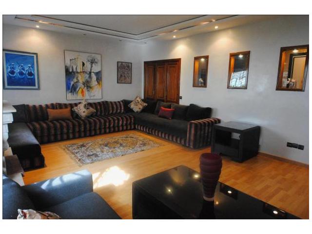 Photo BEL Appartement de 325 m2 en location image 5/5