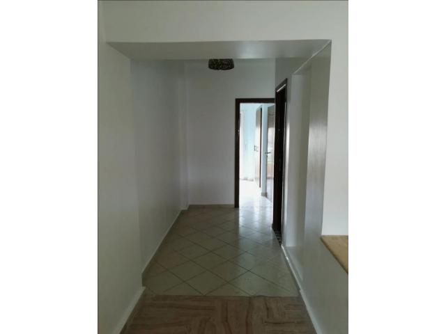 Photo bel appartement vide pour location longue durée image 5/6