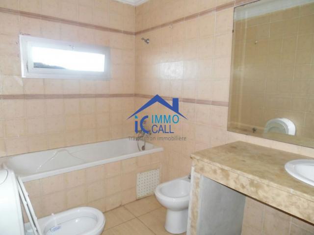 Photo Bel villa de 1500 m² en location à SKhirat image 5/5