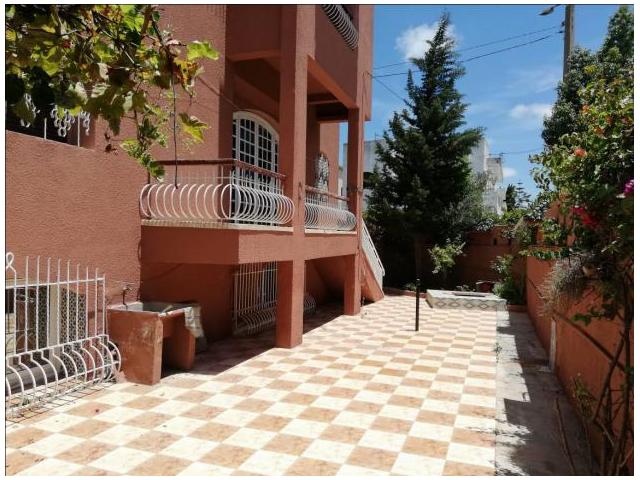 Photo BEL villa de 303m² à Ain chok image 5/6