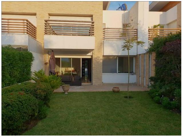 Photo Bel villa En location de 250m2 à CGI image 5/6