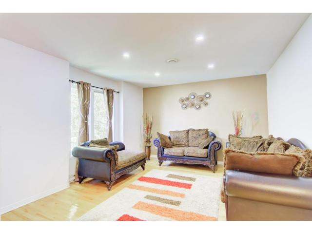 Photo Belle maison rénovée et clé en main Quartier St-François (Laval, Quebec) image 5/6