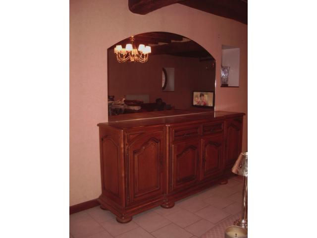 Photo belle salle a manger  vitre avec 3 porte + enfilade  faire un prix image 5/6