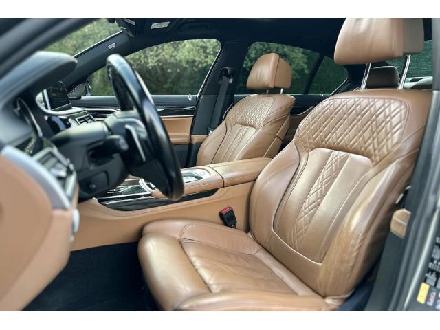 Photo BMW 740e 2.0 iPerformance eDrive 240Kw - 05 2017 image 5/6
