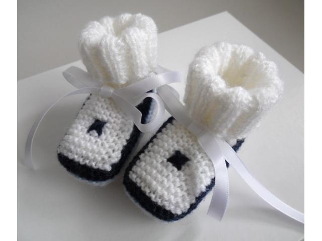 Photo Bonnet et chaussons tricot laine bébé fait main image 5/5