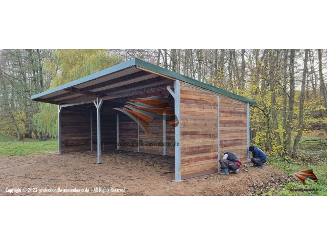 Photo Box Extérieur pour Chevaux & Box pour Chevaux et Abri de Prairie image 5/6