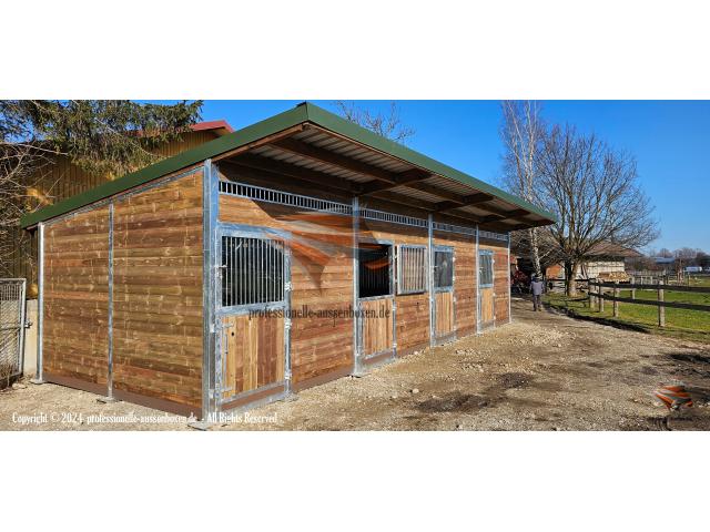 Photo Box extérieur pour chevaux, Box pour chevaux et Abri de prairie, Construire un abri ouvert, Construc image 5/6