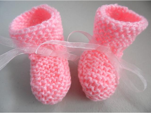 Photo Chaussons coloris rose tricot laine bébé fait main image 5/5