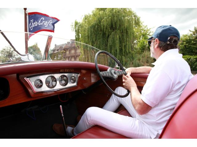 Photo CHRIS CRAFT DELUXE 17 image 5/6