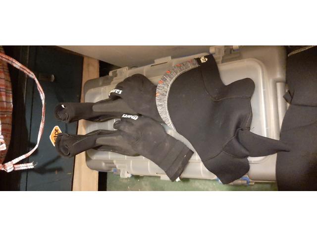 Photo Combinaison de plongée Mares homme état neuf! image 5/6