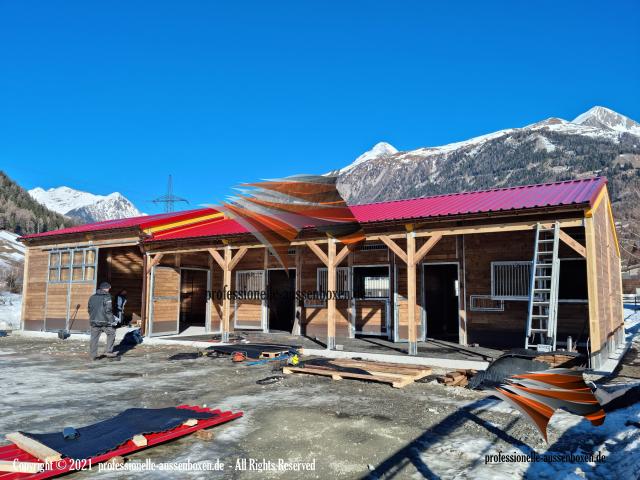 Photo Construire une écurie, Box extérieur pour chevaux, Box pour chevaux et abri de pâturage, Construire  image 5/6