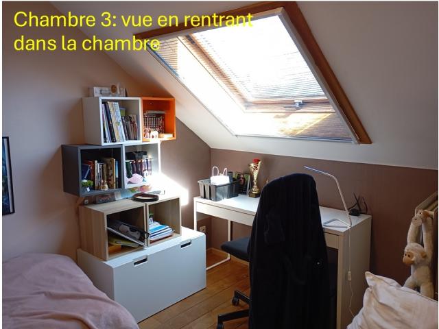 Photo Dans un clos, maison récente orientée sud-ouest image 5/6