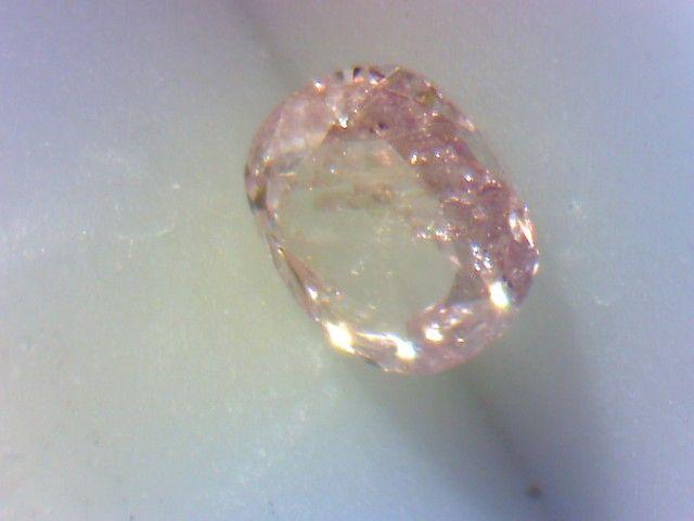 Photo Diamant taille en coussin de 0,10 ct, rose clair, clarté I1 image 5/6