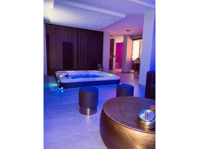 Photo Diamond Wellness - spa privé à Bruxelles, chambre sauna et jacuzzi image 5/6