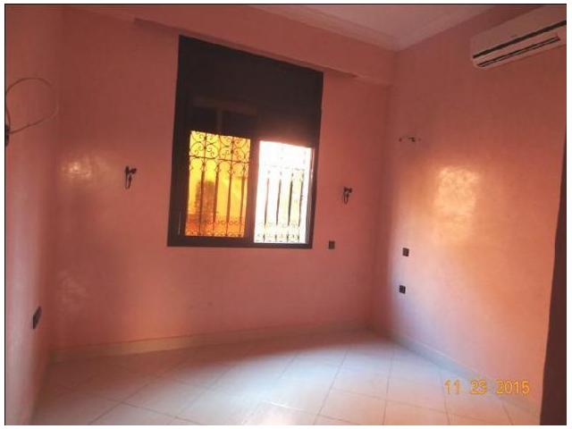 Photo étage villa en RDC à louer vide de 3 pièces à Laksour image 5/6
