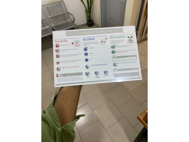 Photo EXTINCTEURS  CO2  , A POUDRE ABC , & A EAU  , INSTALLATION POSSIBLE  PARTOUT AU SENEGAL image 5/6