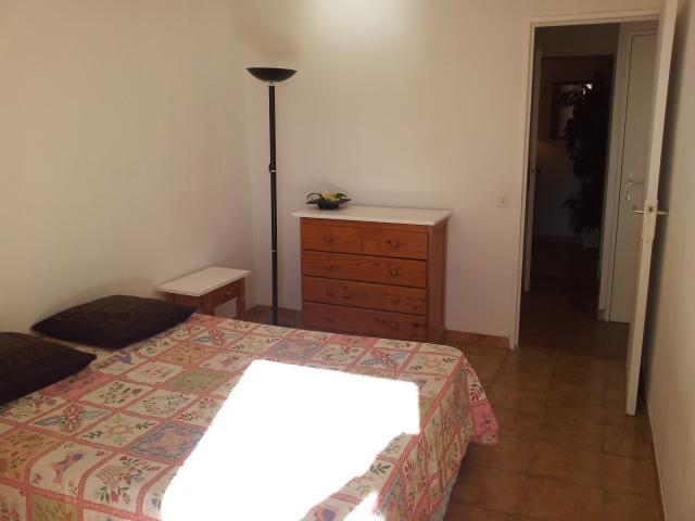 Photo F2 meublé 40 m² NICE colline CALME-VUE MER-JARDIN TERRASSE image 5/6